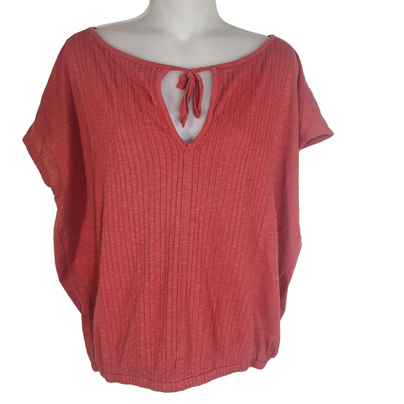 PRANA Women's Ocupas Popover Top Medium Red Pintuck Short Sleeve Relaxed Knit - Picture 1 of 9